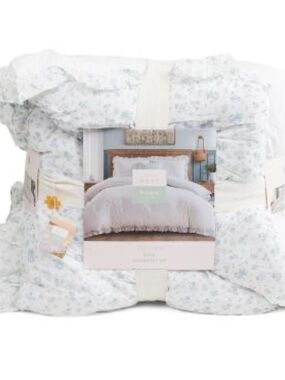 Peri Home Floral Print White and Light Blue Comforter Set - Soft Home Bedding